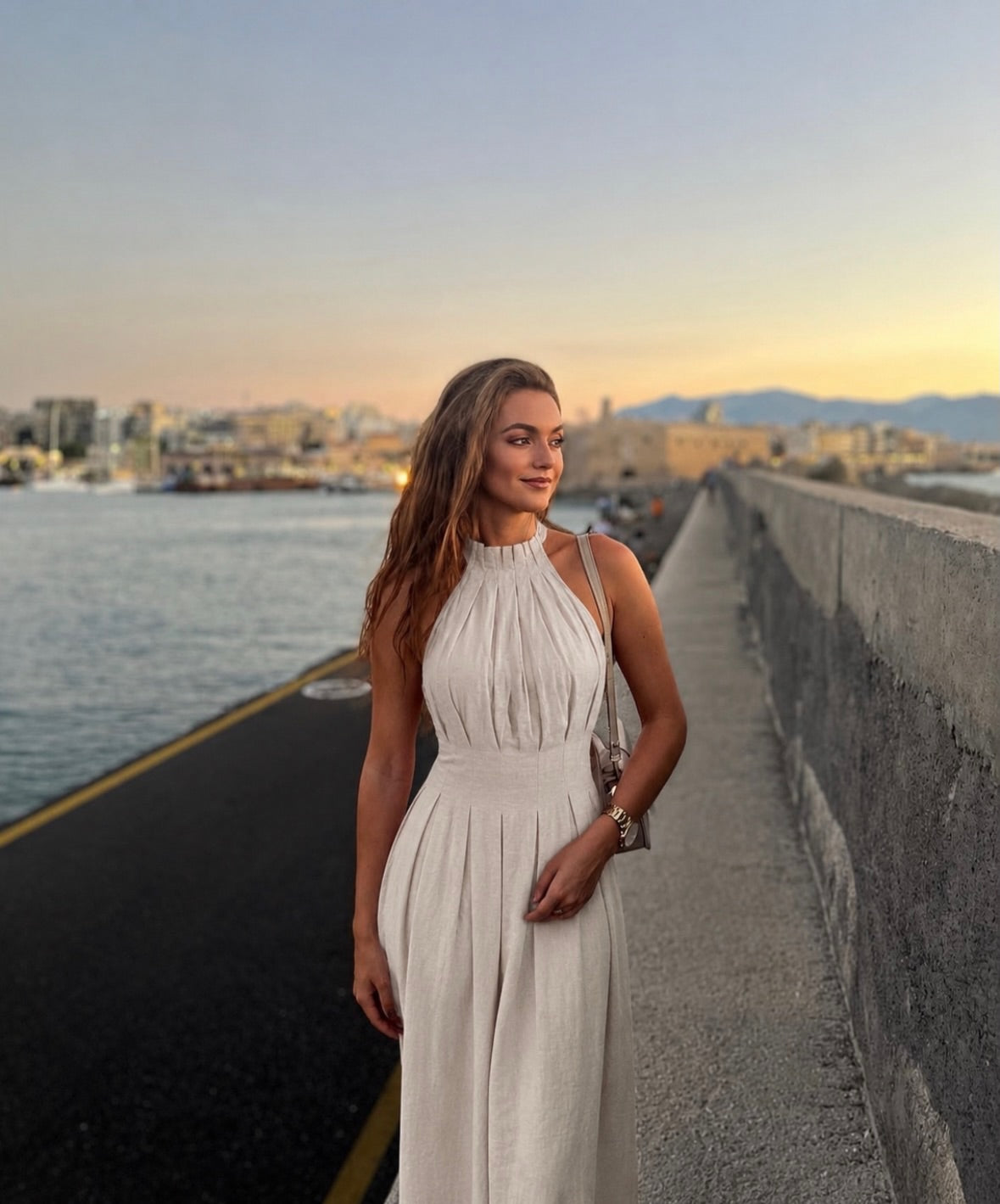 Nova ženska lanena haljina – elegantna, udobna i savršeno strukirana 🤍