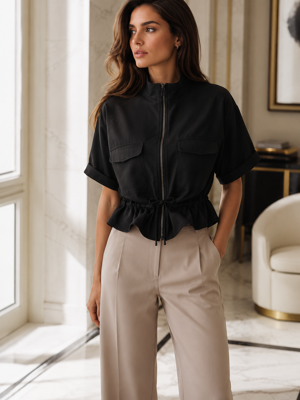 ✨ Elegantna crna bluza sa strukom na vezanje – 49 KM ✨