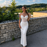 Elegantna bijela maxi haljina s korzetom i cvjetnim detaljima. - slika 1